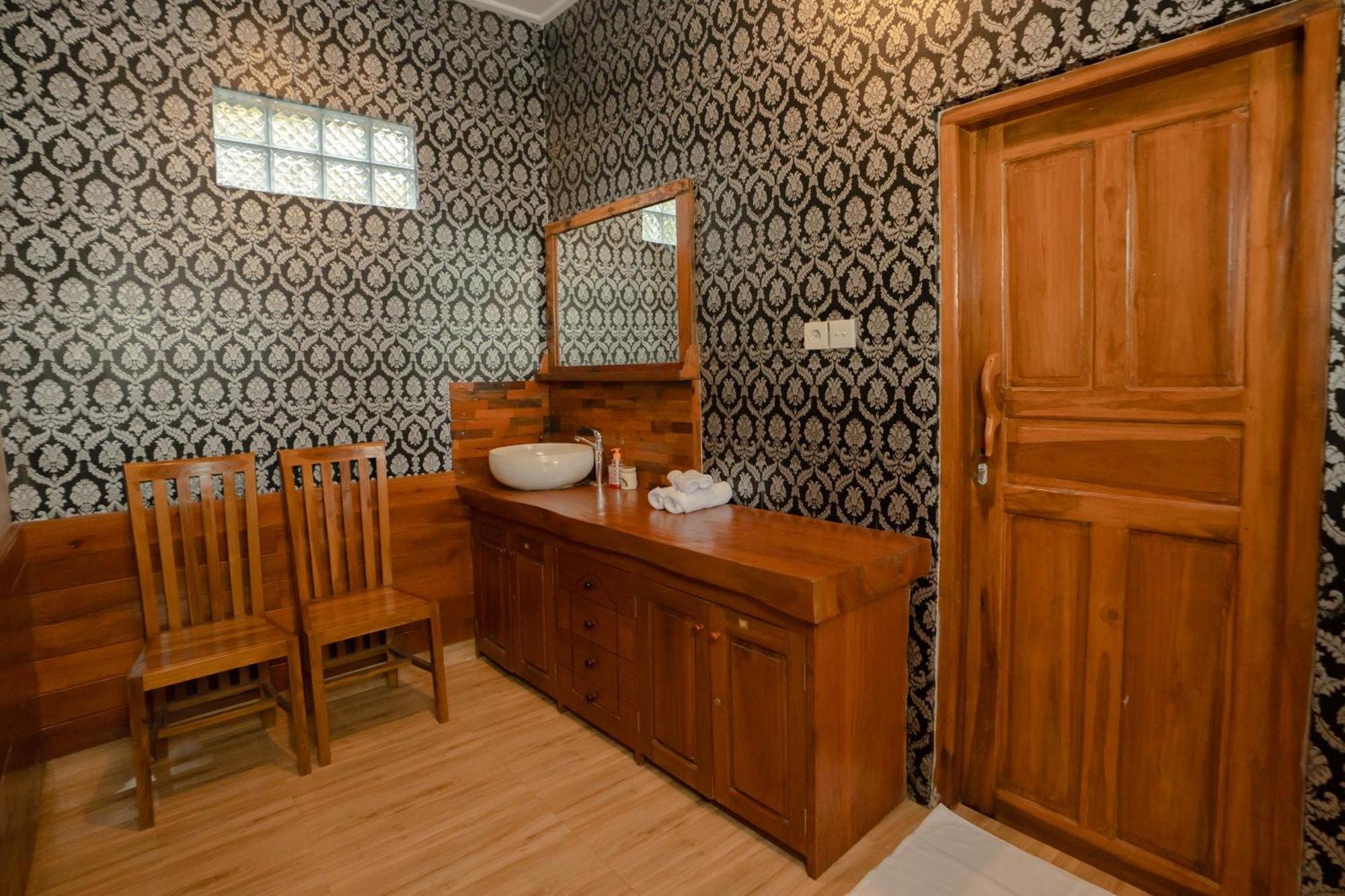 Bima Sakti Homestay Echo Beach Canggu Ngoại thất bức ảnh