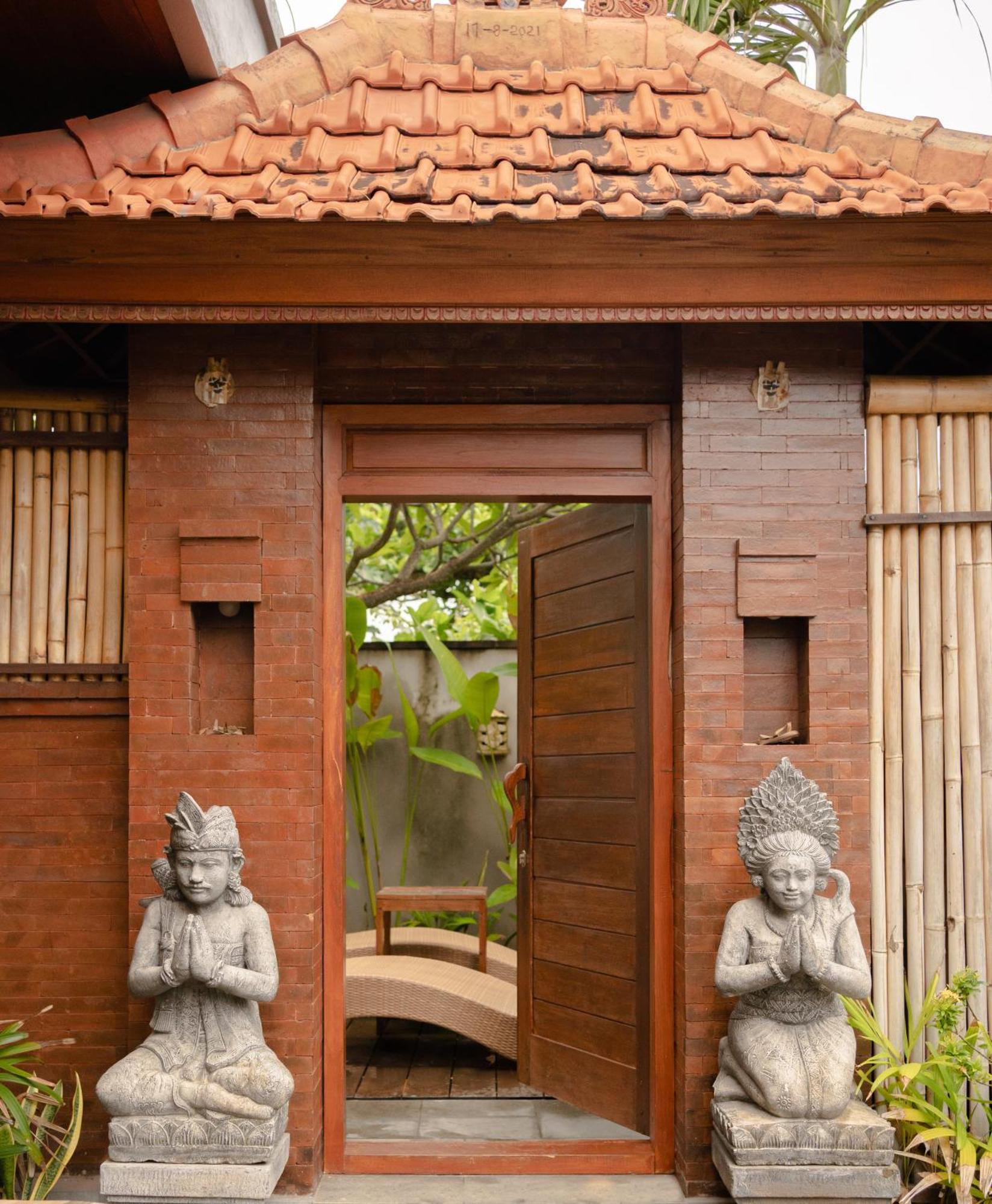 Bima Sakti Homestay Echo Beach Canggu Ngoại thất bức ảnh