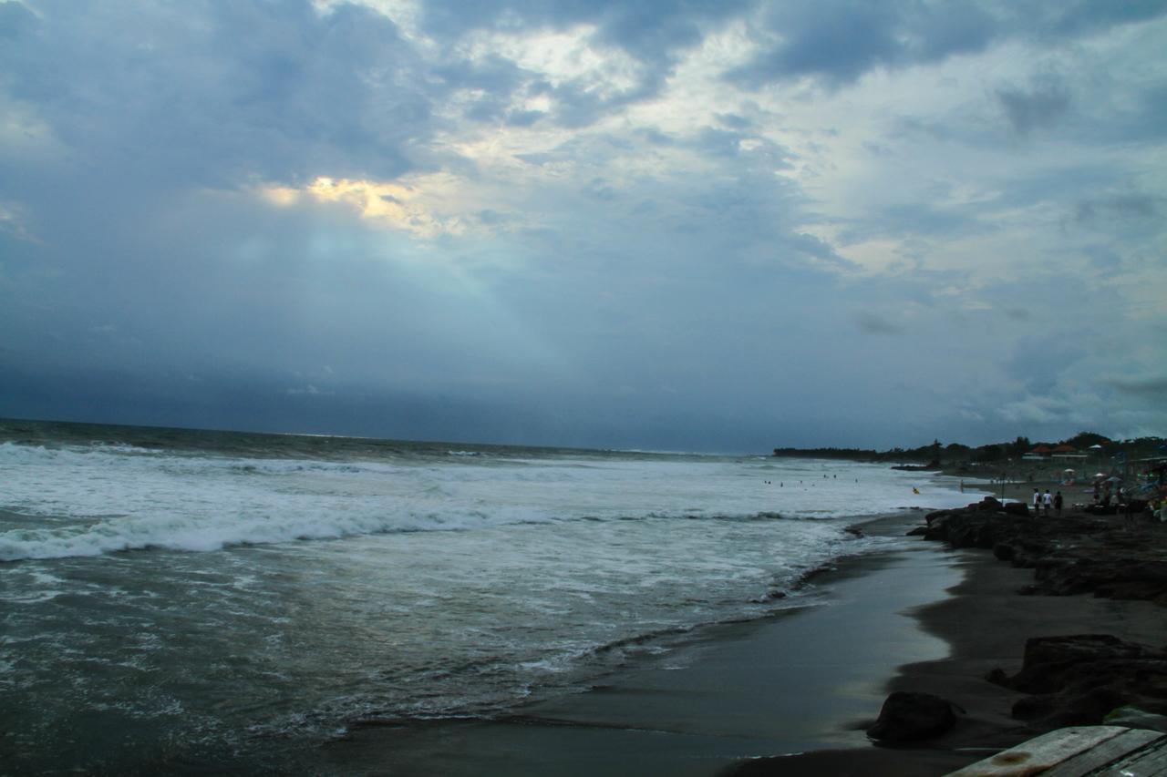 Bima Sakti Homestay Echo Beach Canggu Ngoại thất bức ảnh